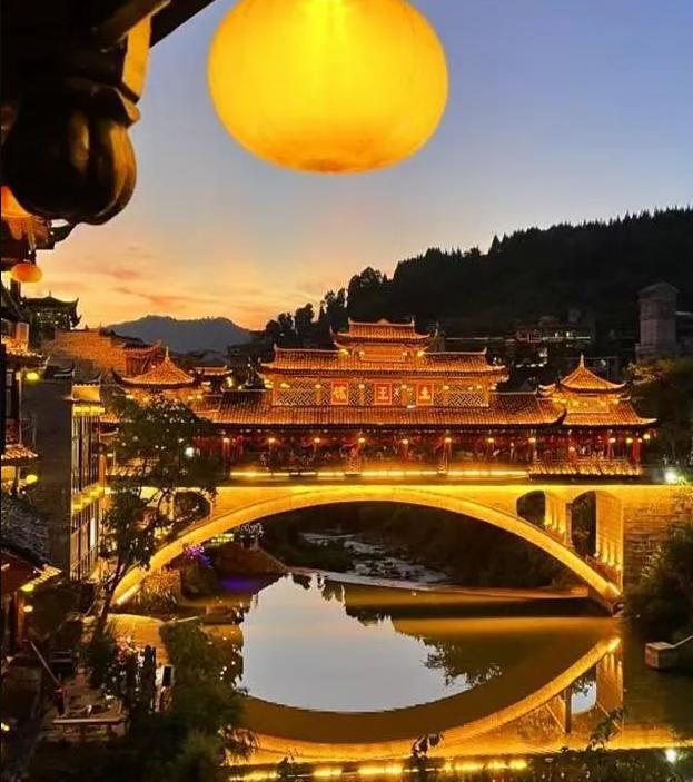 攻略：走进沈从文笔下的诗意世界开元ky棋牌边城茶峒古镇旅游(图4)