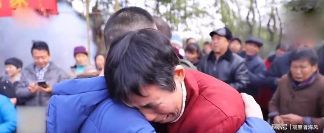 遭遇网络暴力父母求助无门。开元棋牌寻亲网关闭寻亲者(图2)
